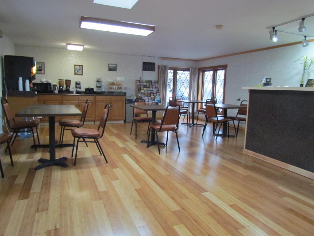 Cherry Lane Motor Inn Amish Country ร็องค์ส ภายนอก รูปภาพ