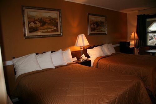 Cherry Lane Motor Inn Amish Country ร็องค์ส ภายนอก รูปภาพ